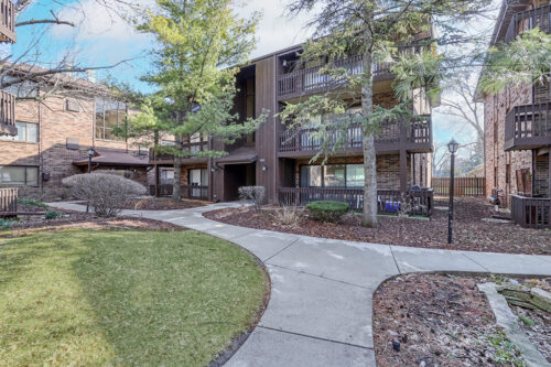 9600 S Mason Avenue #4, Oak Lawn, IL