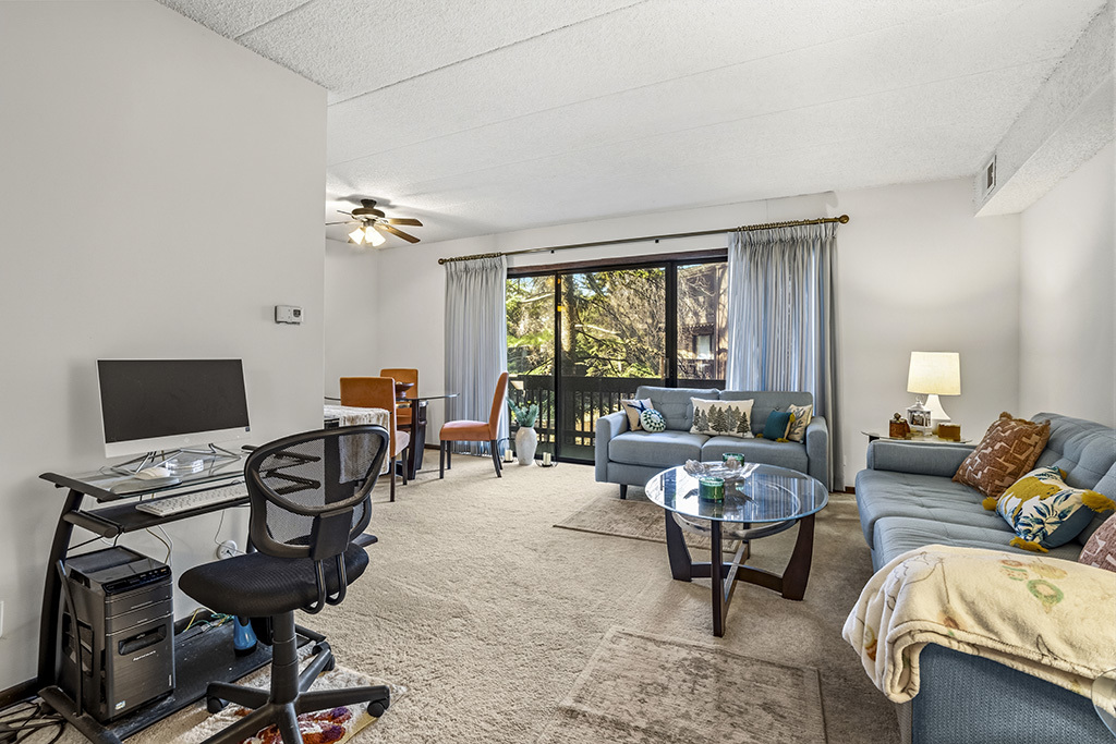 9600 S Mason Avenue #4, Oak Lawn, IL