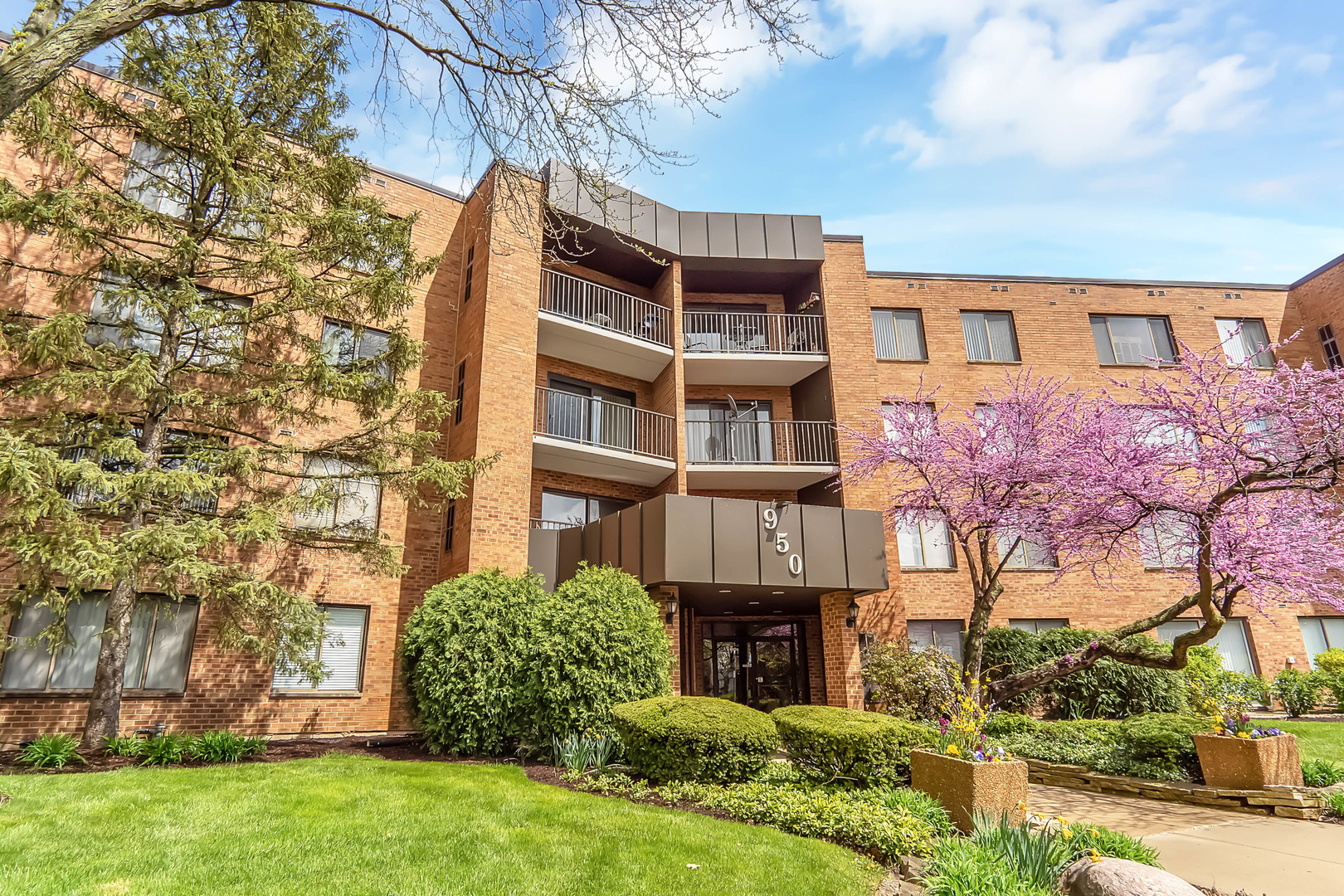 950 E Wilmette Road #325, Palatine, IL