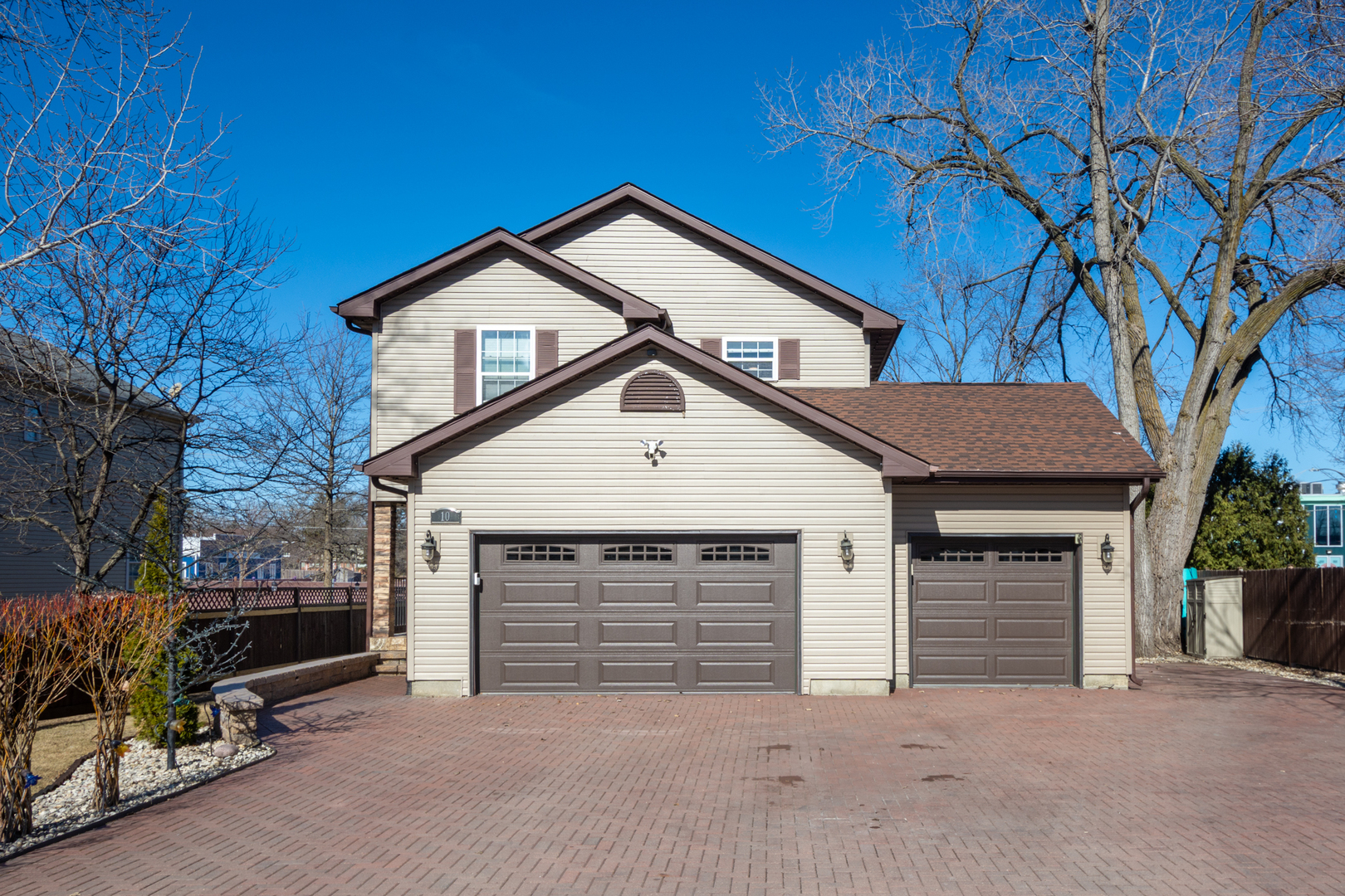 10 Matts Road, Fox Lake, IL