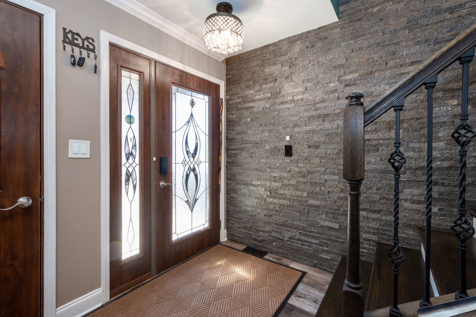 10 Matts Road, Fox Lake, IL