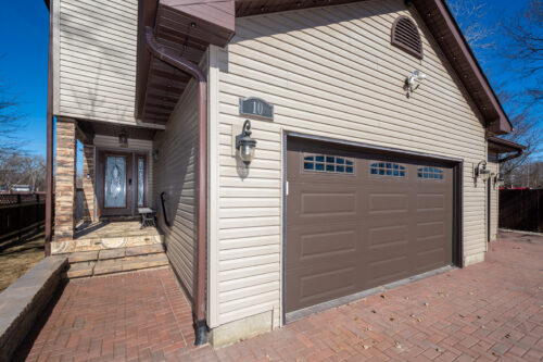 10 Matts Road, Fox Lake, IL