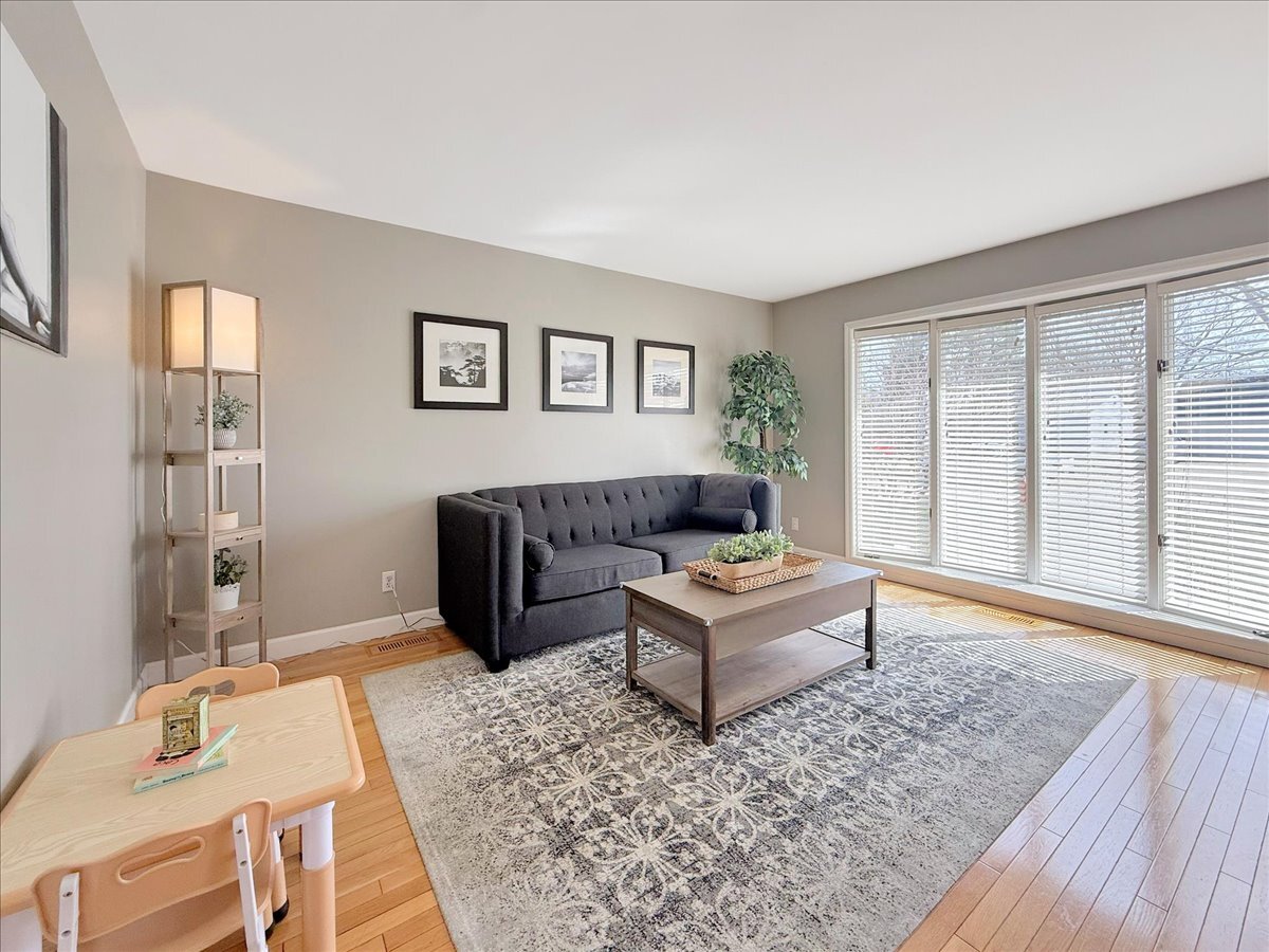 2314 Aspen Drive, Champaign, IL