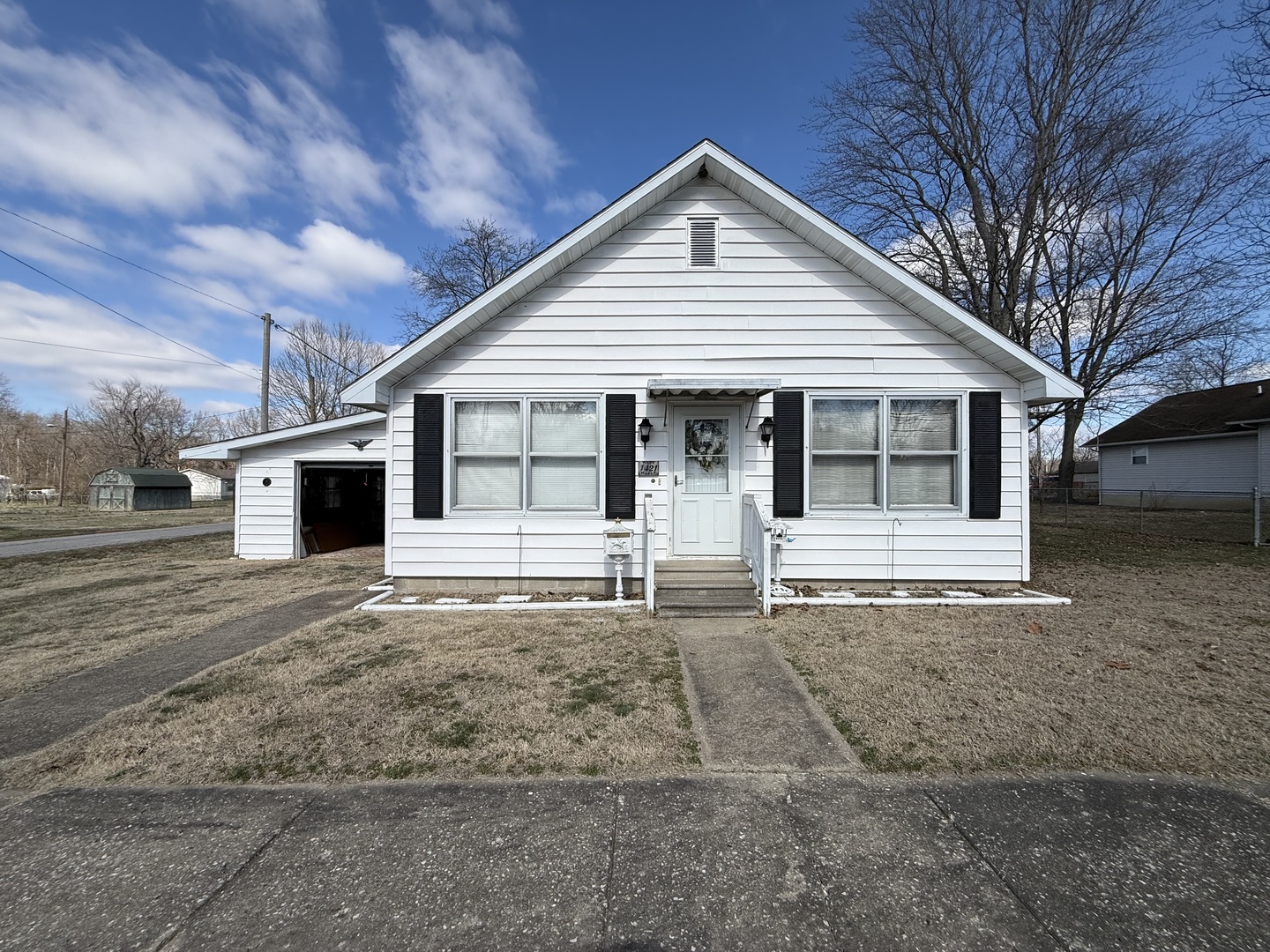 1421 W Maple Street, Herrin, IL
