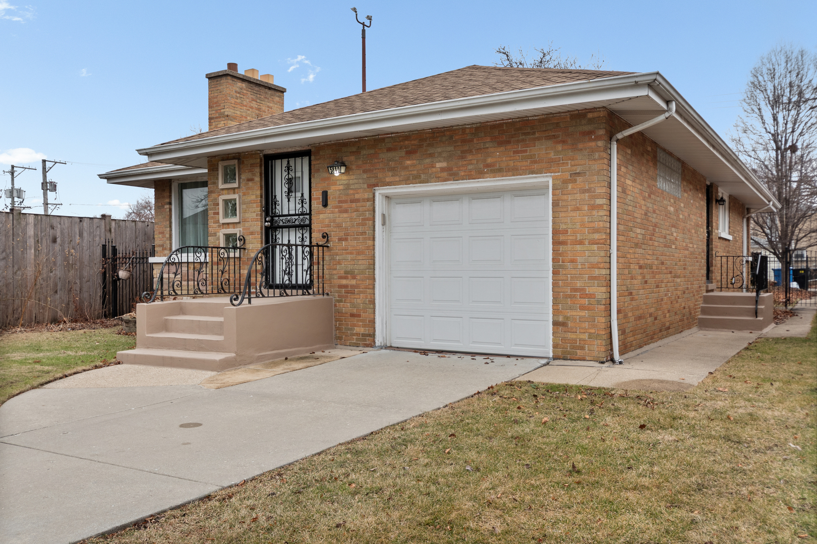 5840 N Kimball Avenue, Chicago, IL