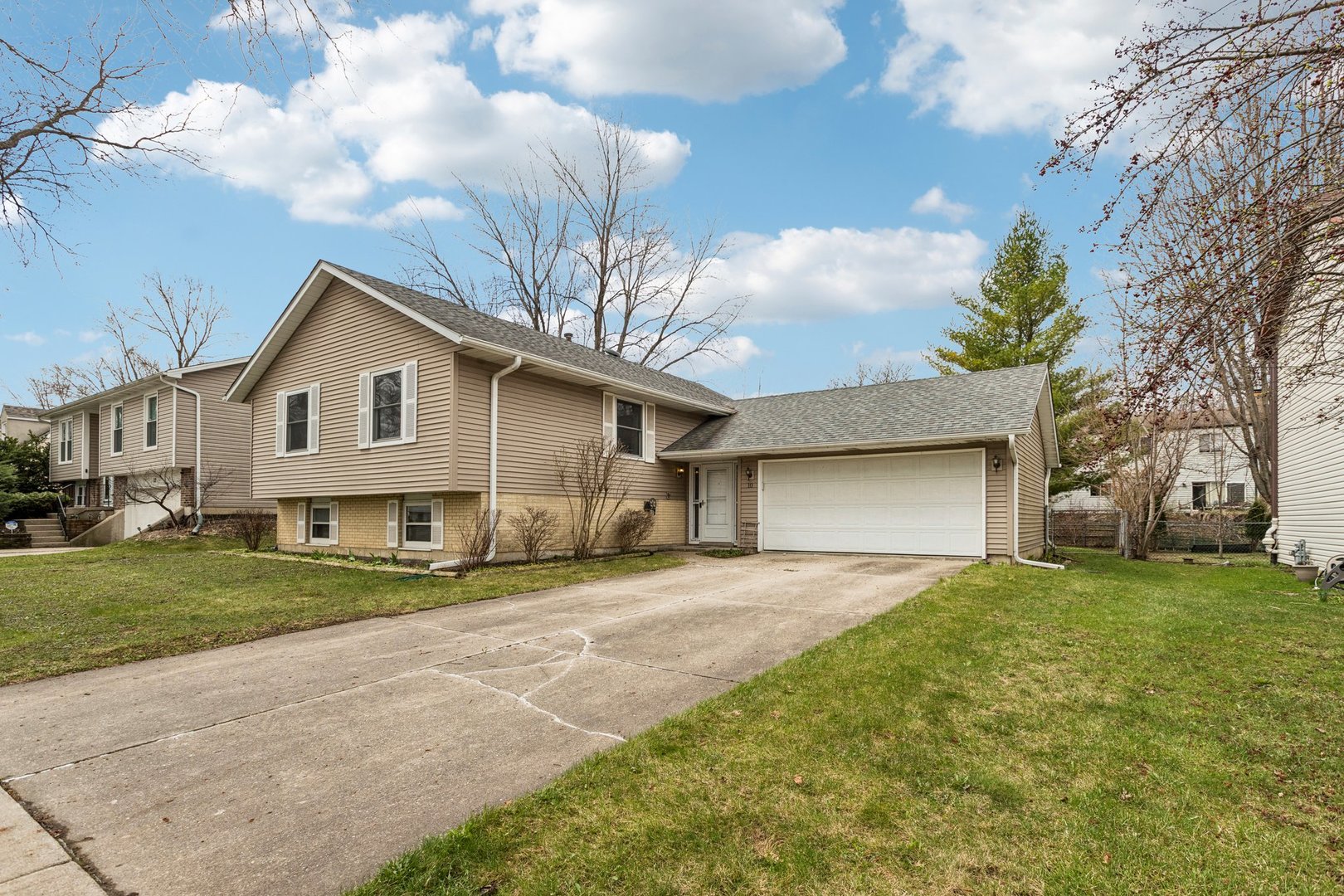 10 S Deerpath Drive, Vernon Hills, IL