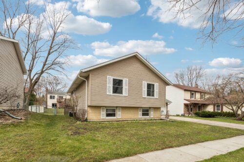 10 S Deerpath Drive, Vernon Hills, IL