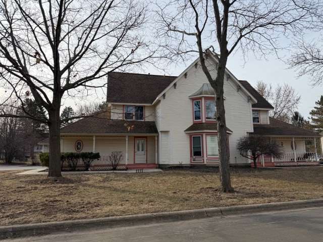 745 Regina Court, Woodstock, IL