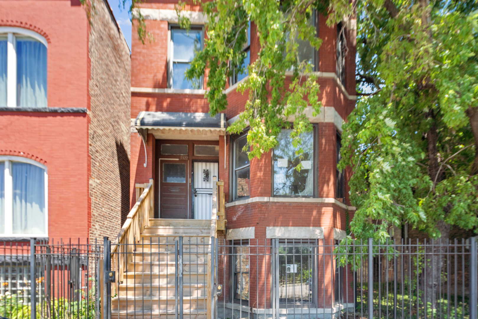 3322 W Congress Parkway, Chicago, IL