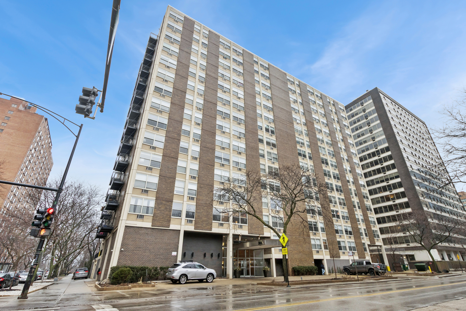 3033 N Sheridan Road #1502, Chicago, IL