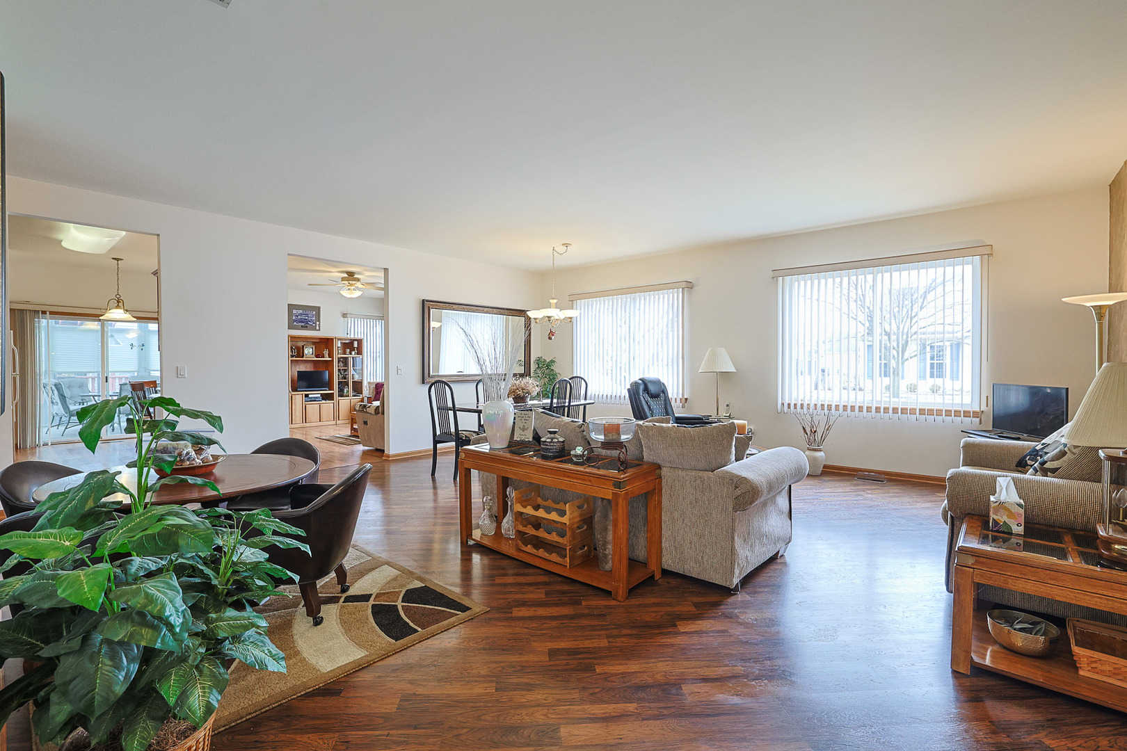 13806 S Hickory Lane, Plainfield, IL