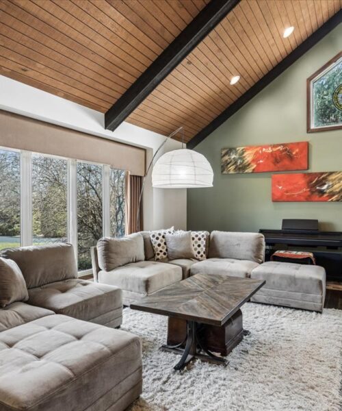 2715 35th Street, Oak Brook, IL