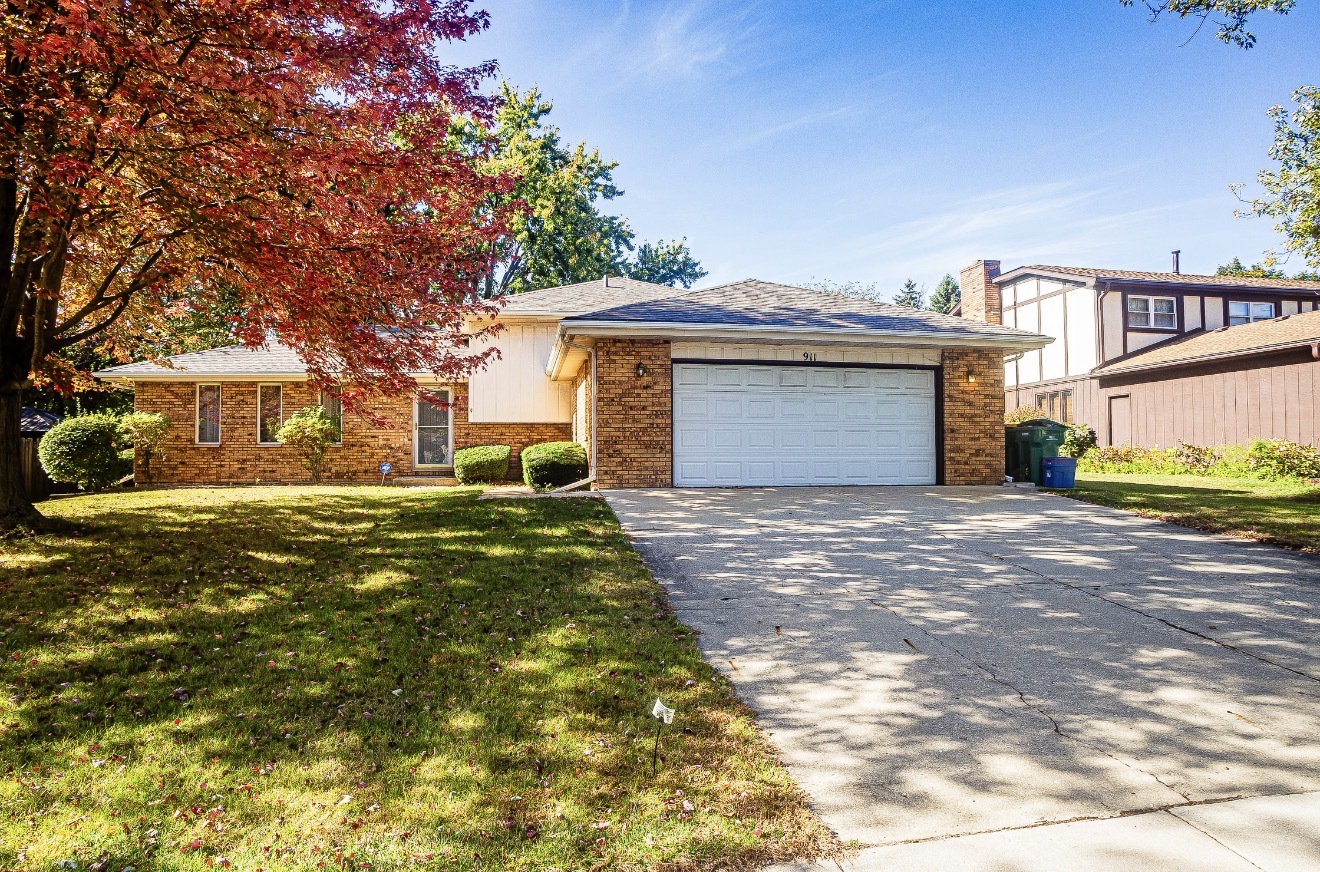 911 COLONADE Road, Shorewood, IL