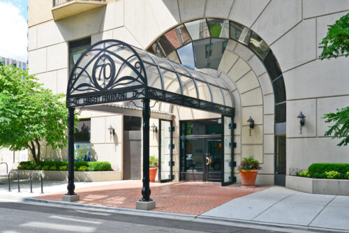 70 W Huron Street #1704, Chicago, IL