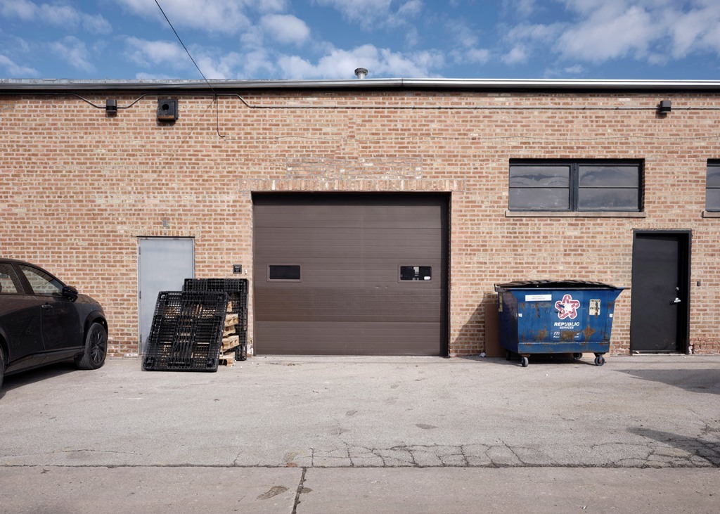 5480 N Elston Avenue, Chicago, IL