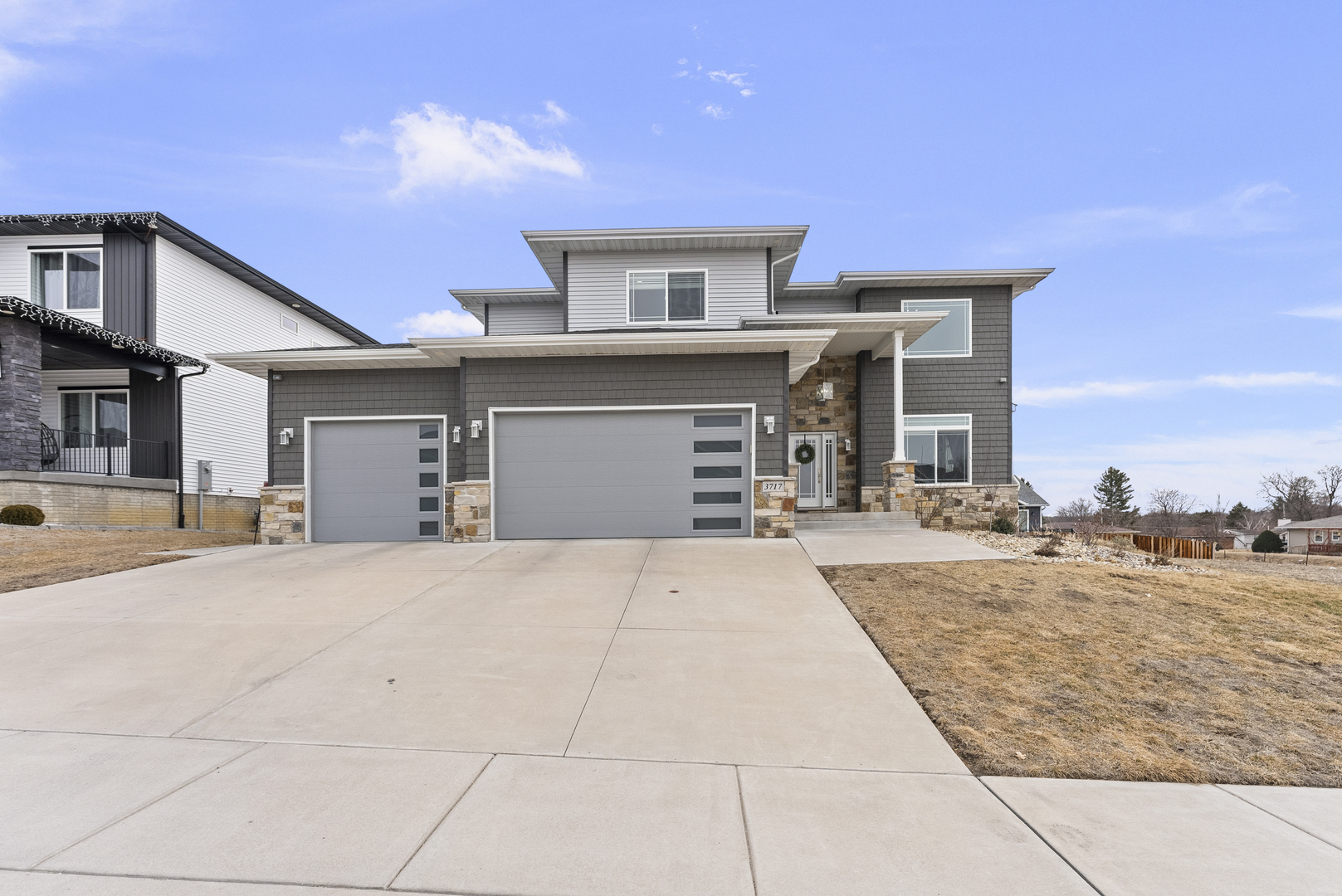 3717 N BIRCHWOOD Avenue, Davenport, IA