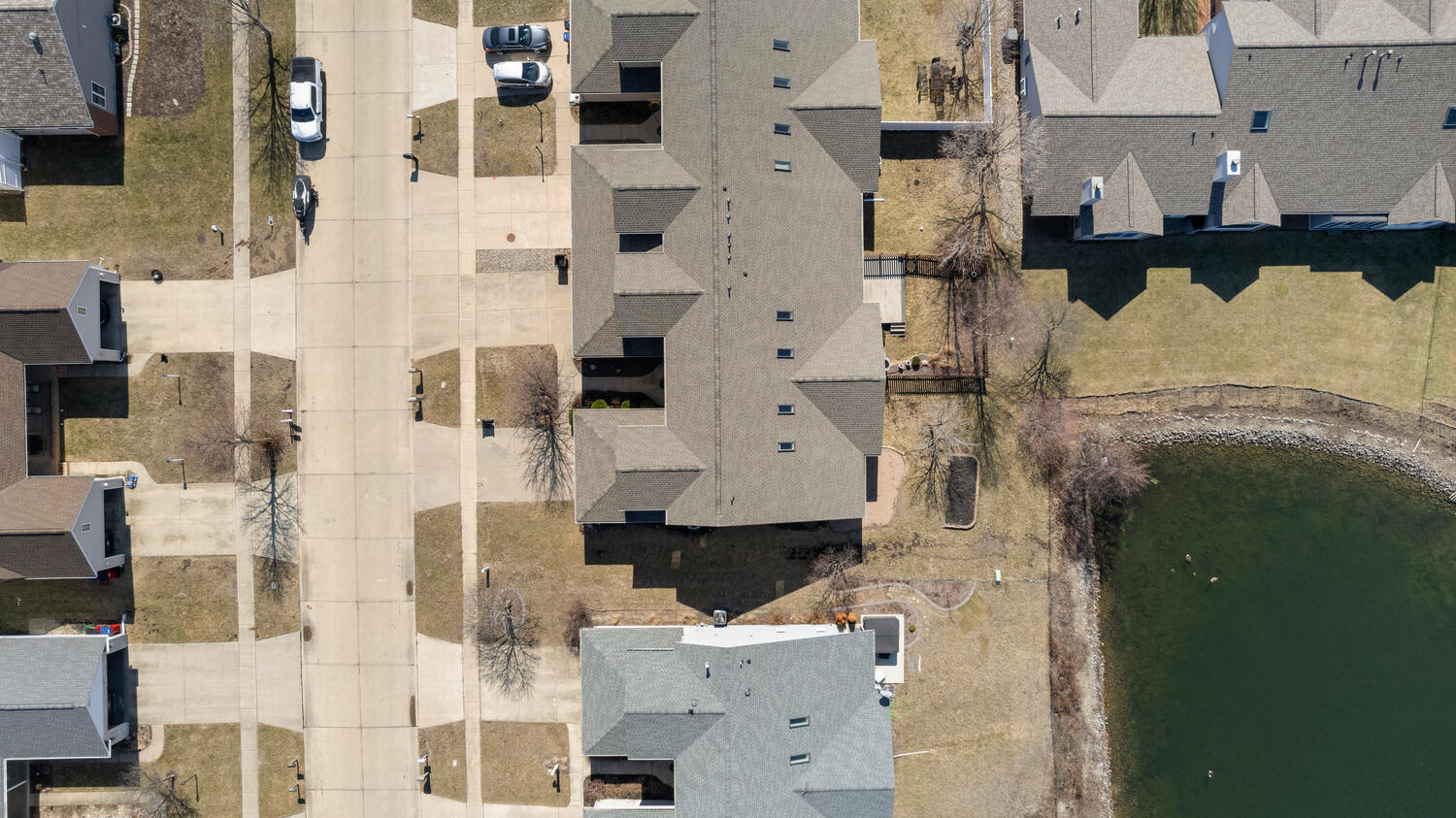 2517 PEMBROOK Point, Champaign, IL