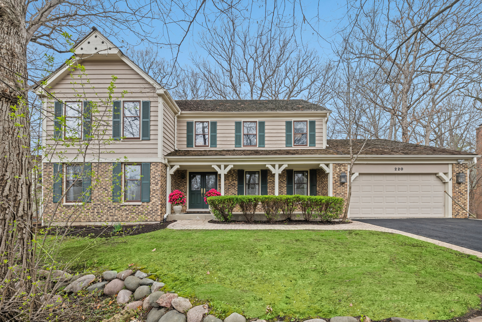 220 Dover Circle, Lincolnshire, IL