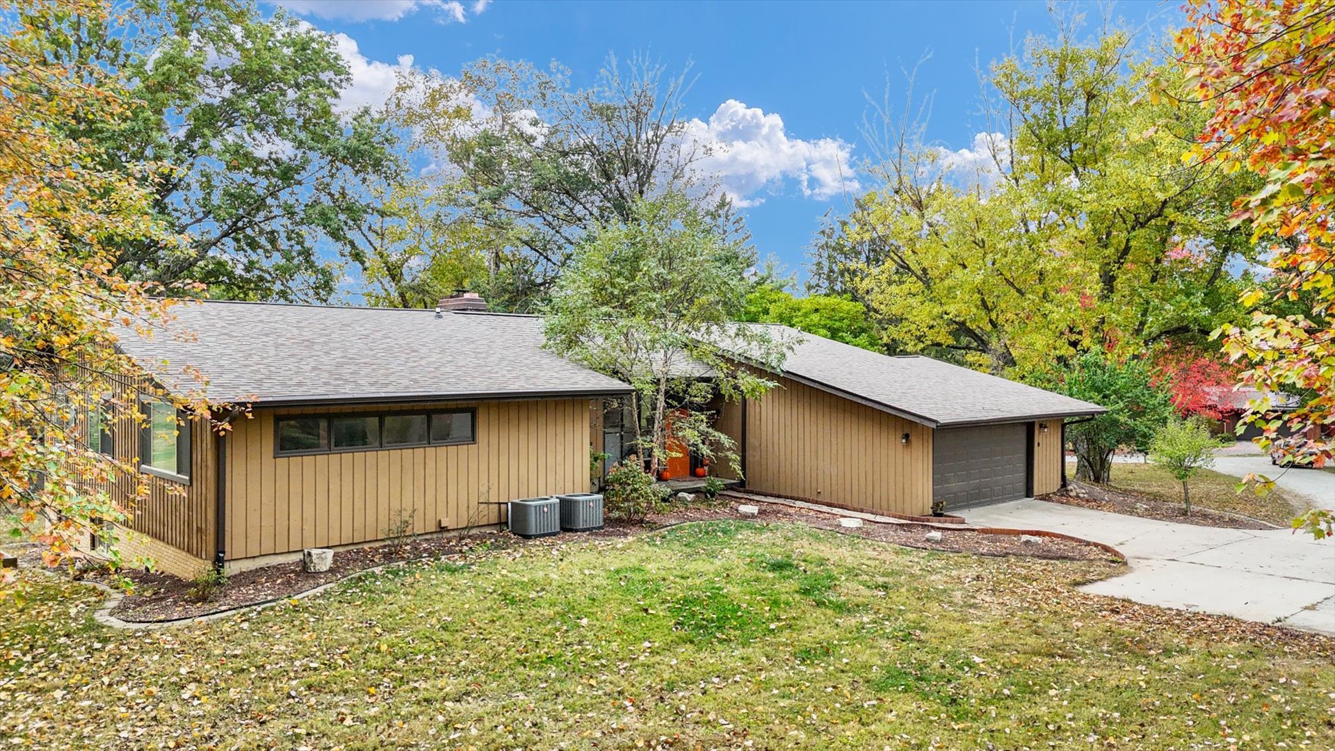 1010 Parkview Drive, Mahomet, IL