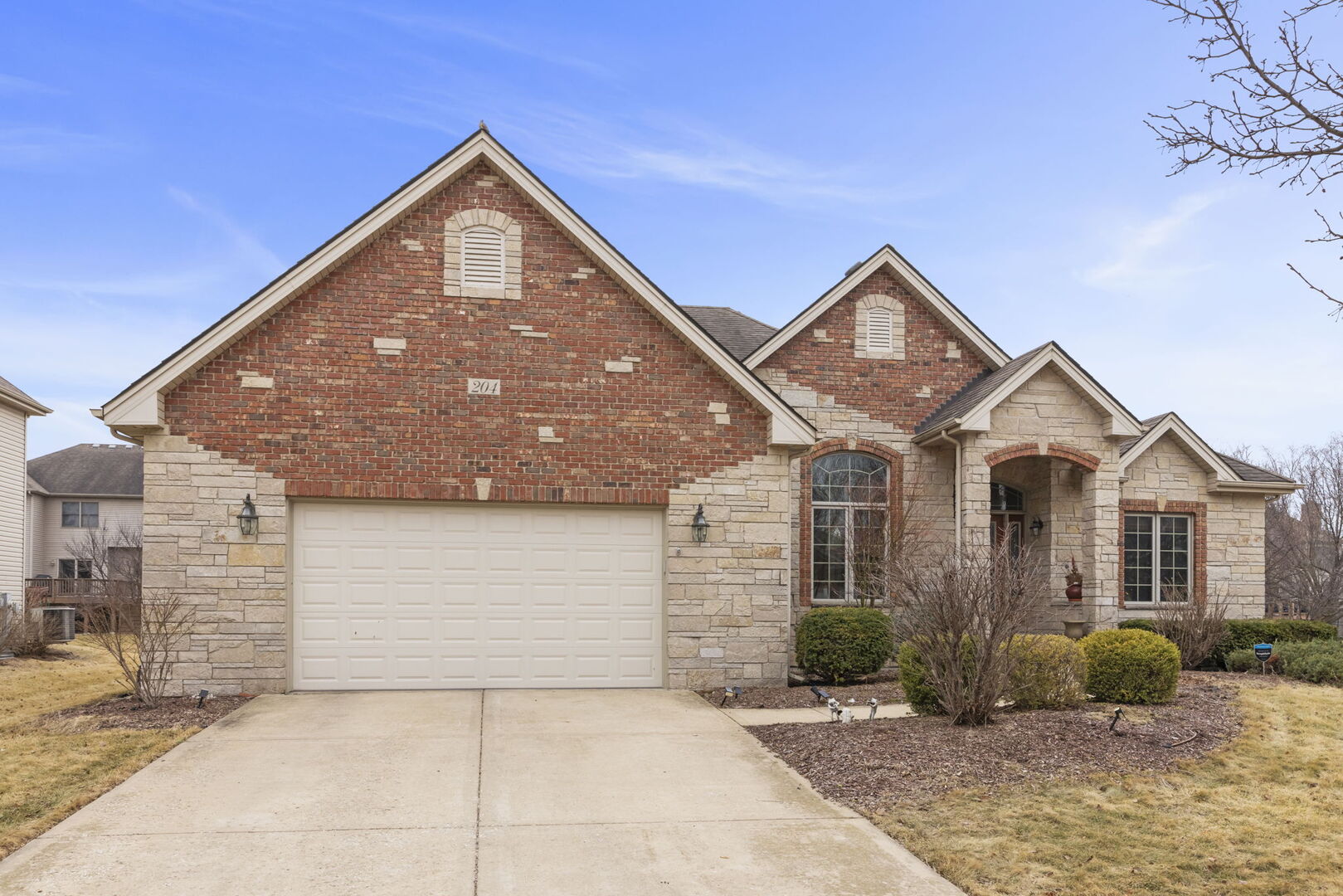 204 Amherst Circle, Oswego, IL