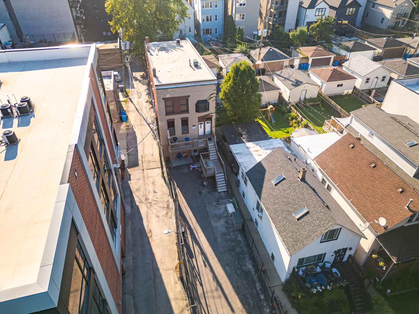 2014 N Whipple Street, Chicago, IL