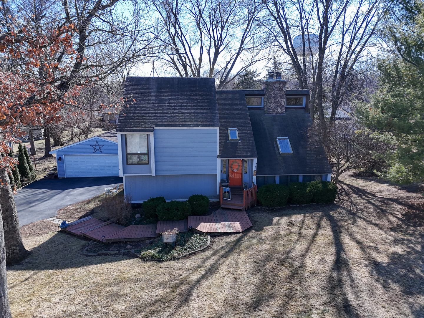836 Oak Manor Drive, Marengo, IL