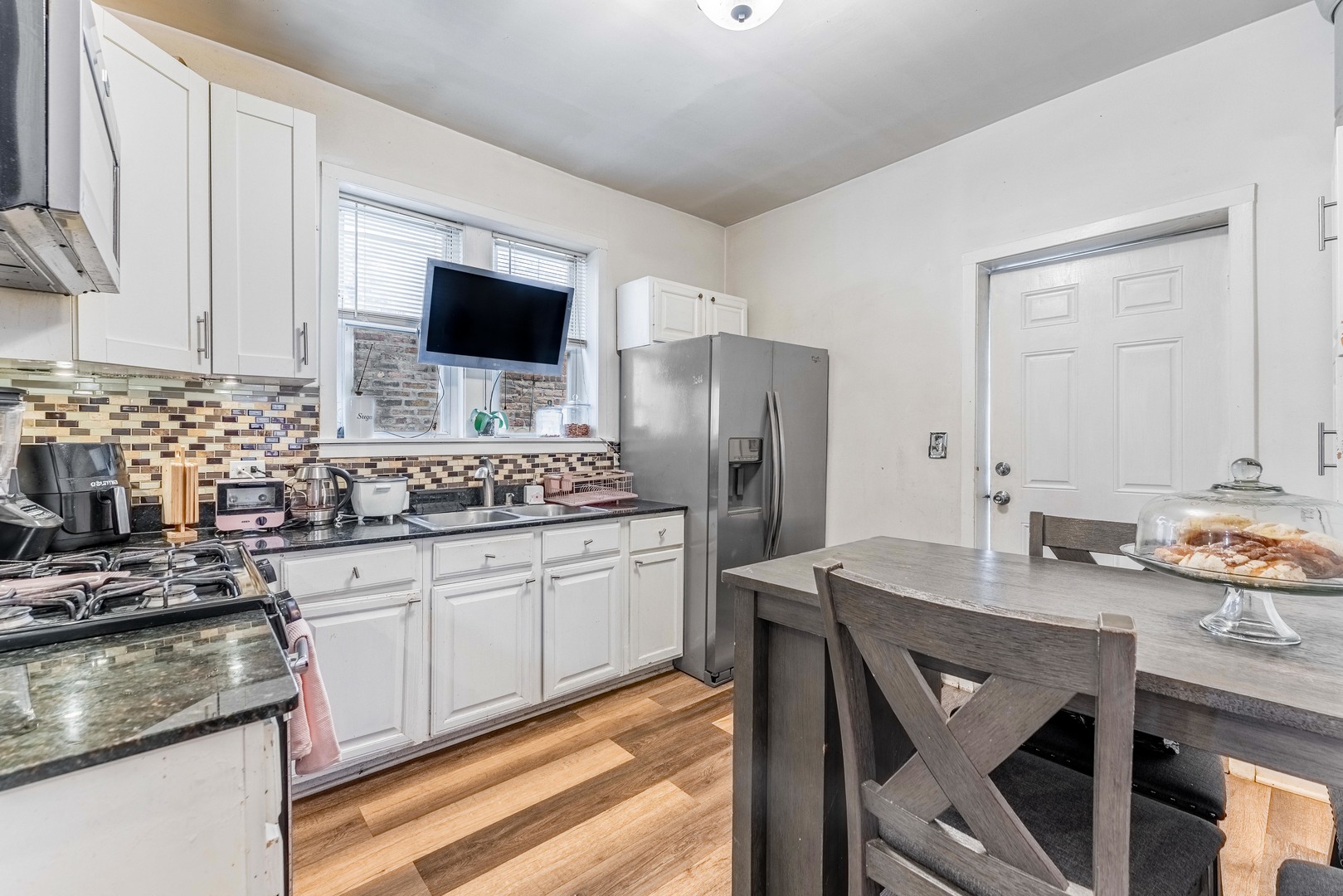 831 N Keystone Avenue, Chicago, IL