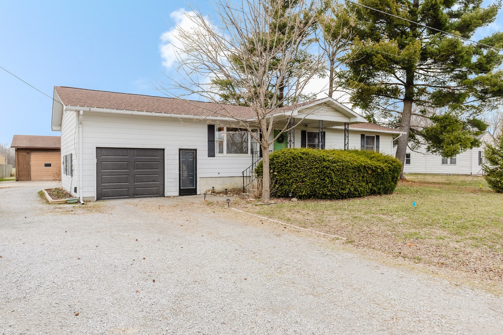 657 US Route 51, Duquoin, IL