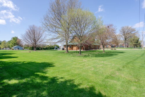 20664 N Brady Street, Davenport, IA