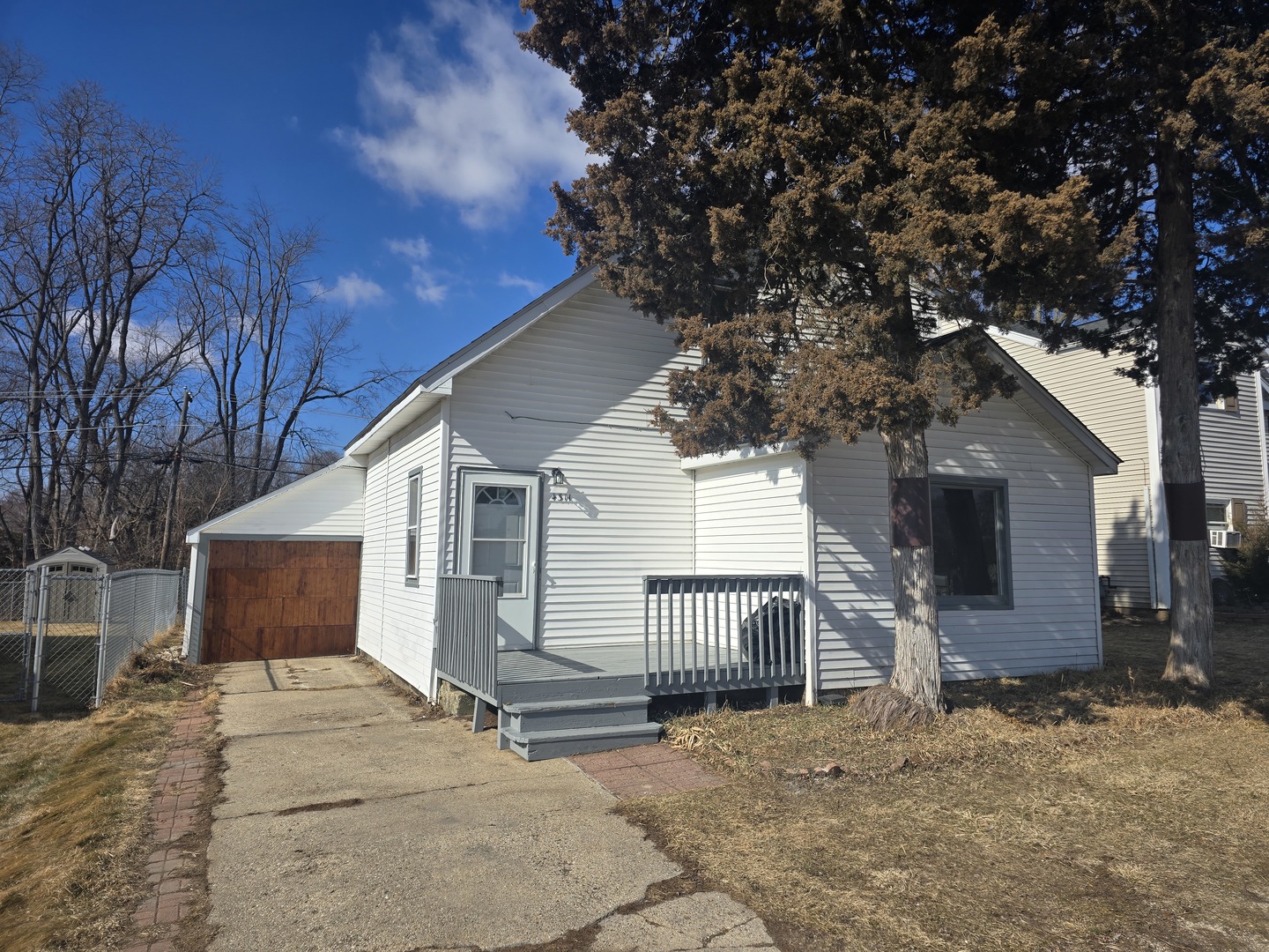 4311 E Wonder Lake Road, Wonder Lake, IL