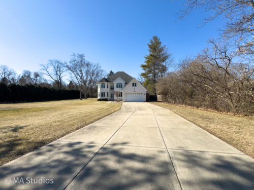9030 Elm Avenue, Burr Ridge, IL
