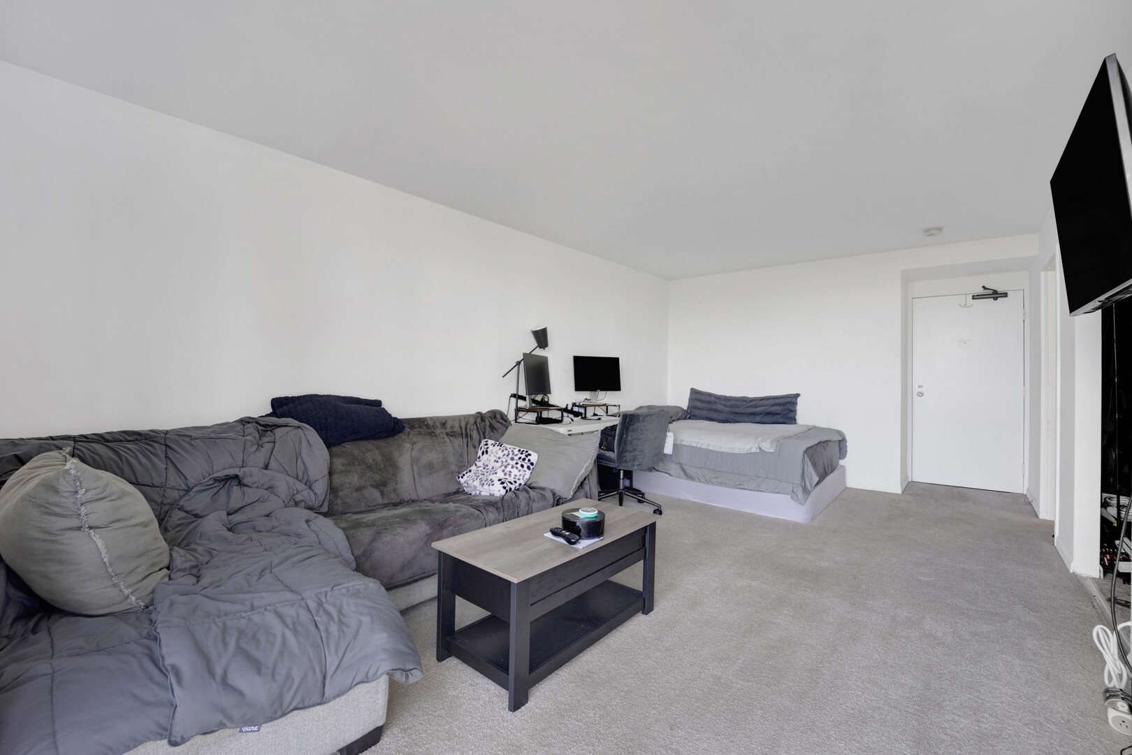 1555 N Dearborn Parkway #8c, Chicago, IL