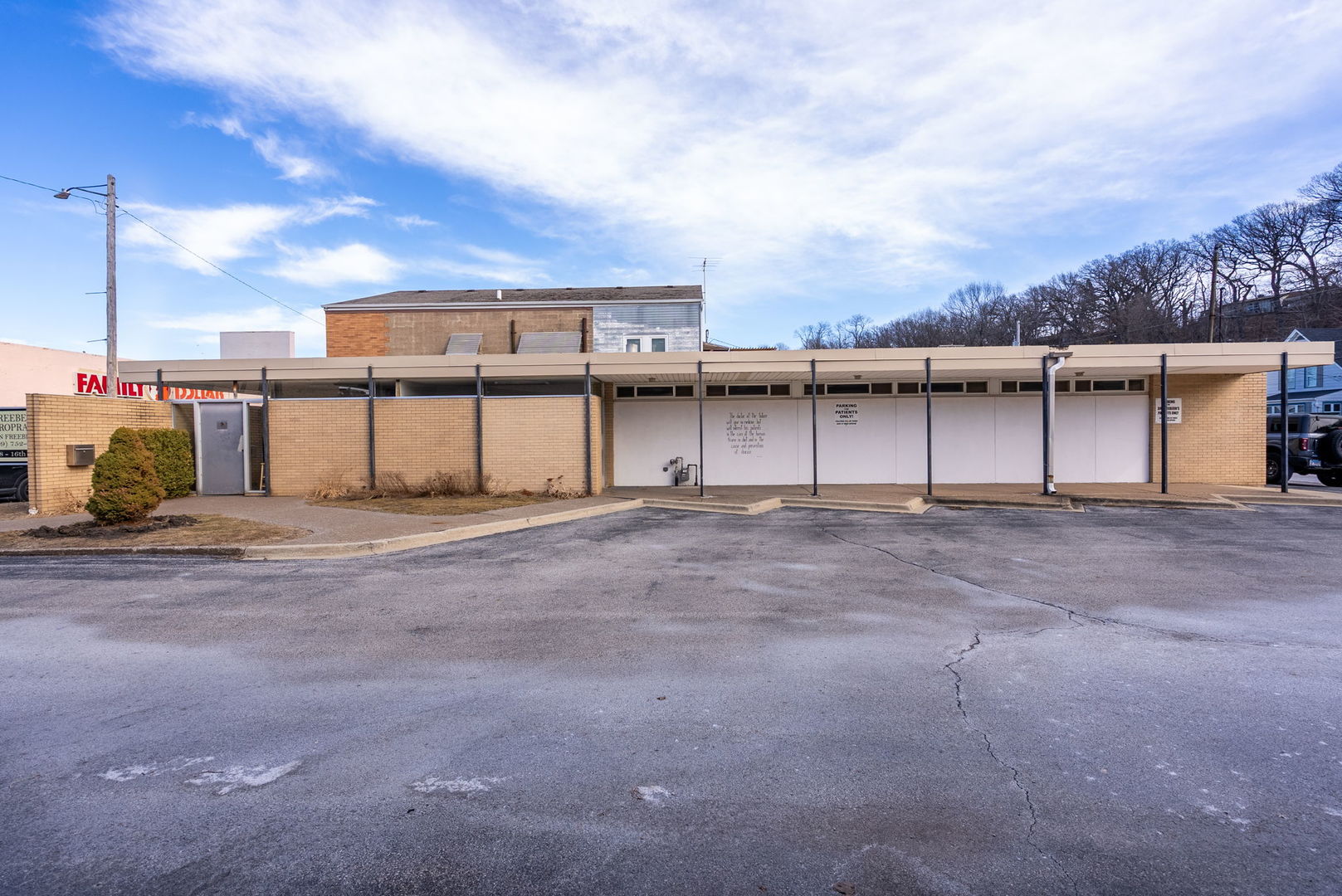 918 16th Avenue, East Moline, IL