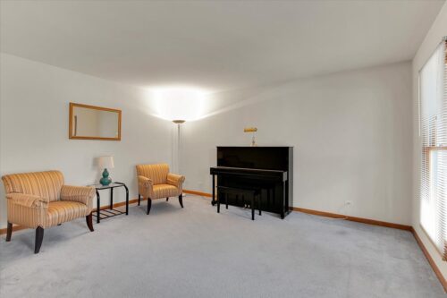 311 Millcreek Lane, Naperville, IL