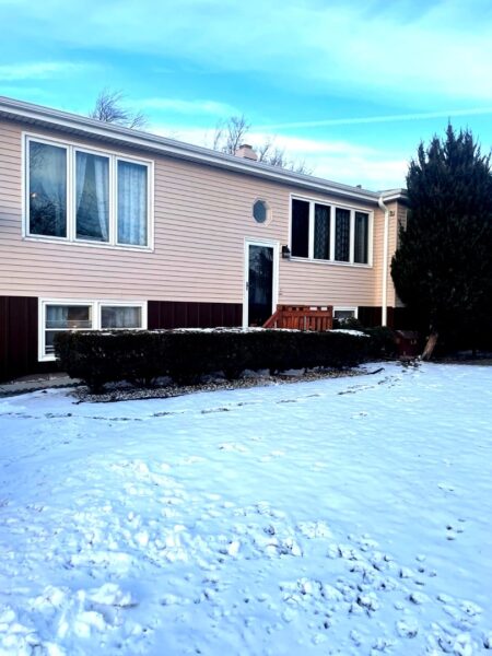 23W464 OLIVE Court, Carol Stream, IL