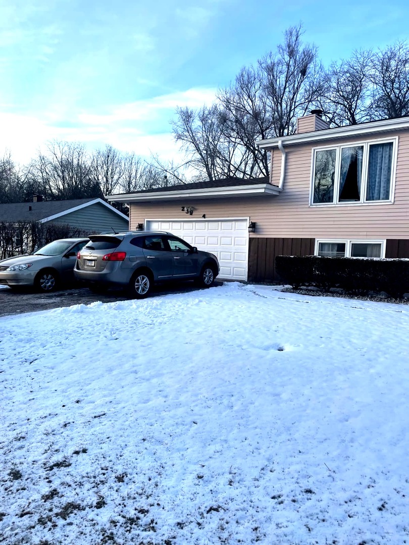 23W464 OLIVE Court, Carol Stream, IL