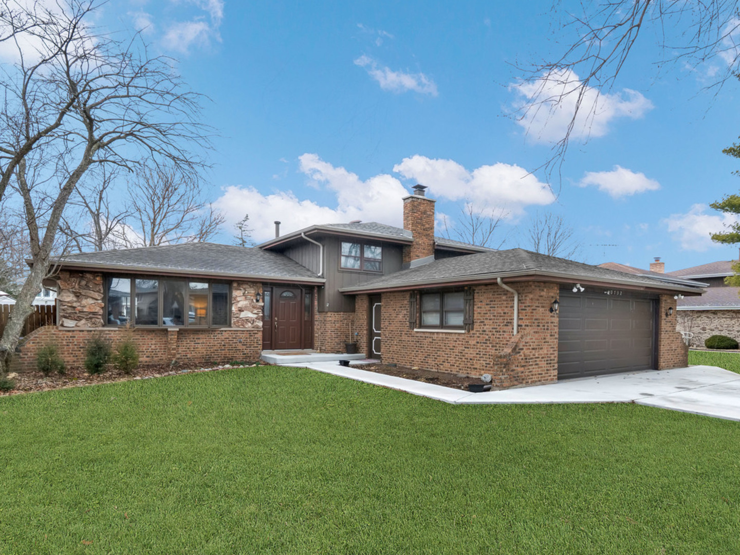 10732 S Meadow Lane, Palos Hills, IL
