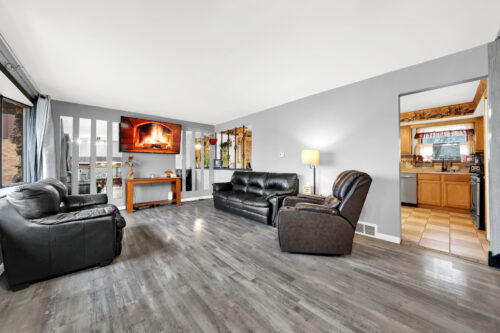 10732 S Meadow Lane, Palos Hills, IL