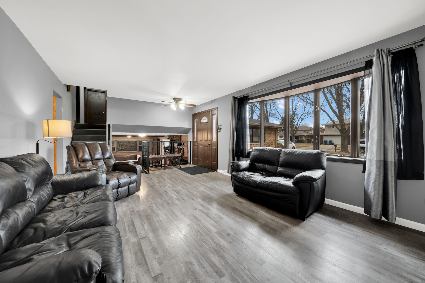 10732 S Meadow Lane, Palos Hills, IL