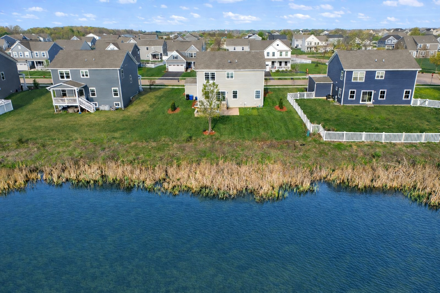 306 Atkinson Drive, Sugar Grove, IL