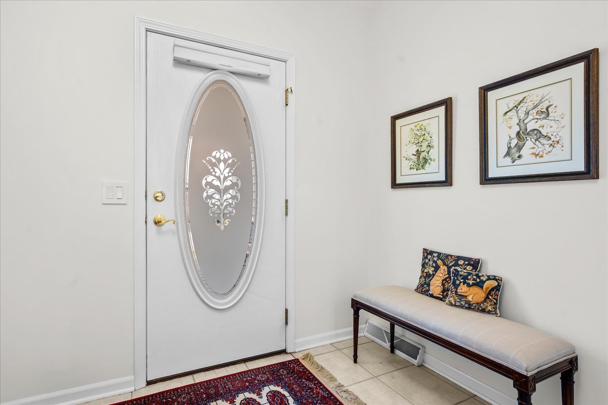 2905 CAROUSEL Court, Grayslake, IL