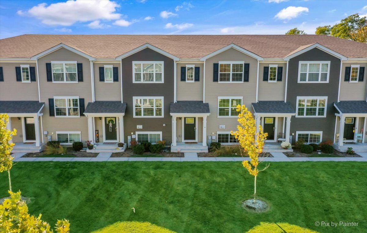 2484 Alison Avenue, Pingree Grove, IL