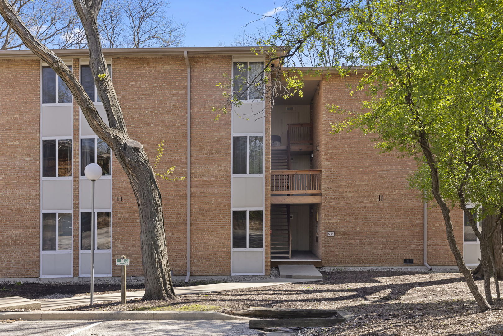 5821 Oakwood Drive #A, Lisle, IL