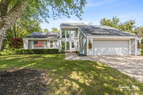23 Birchwood Lane, St. Anne, IL
