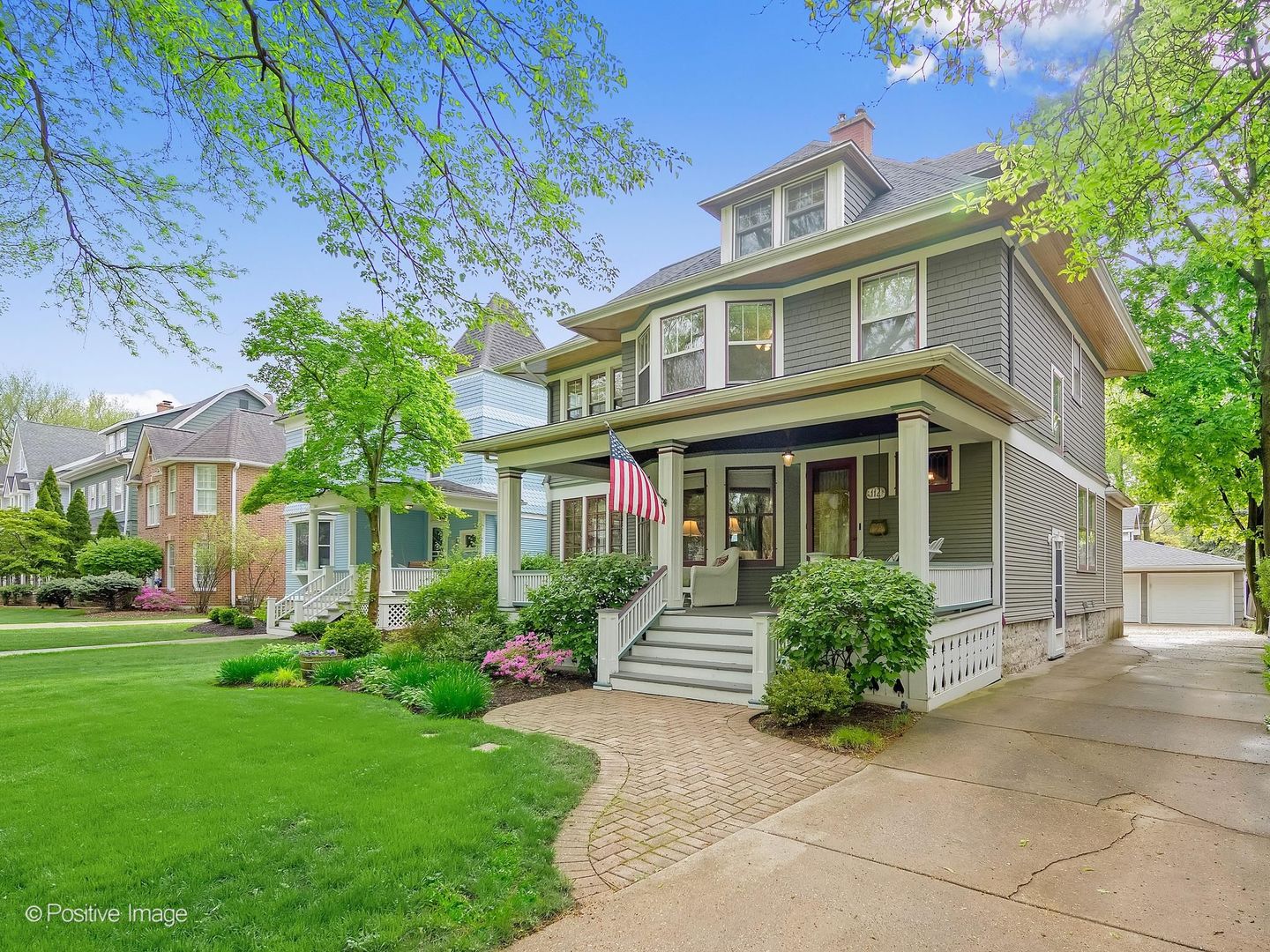 112 S WAIOLA Avenue, La Grange, IL