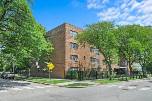 7801 S South Shore Drive, Chicago, IL