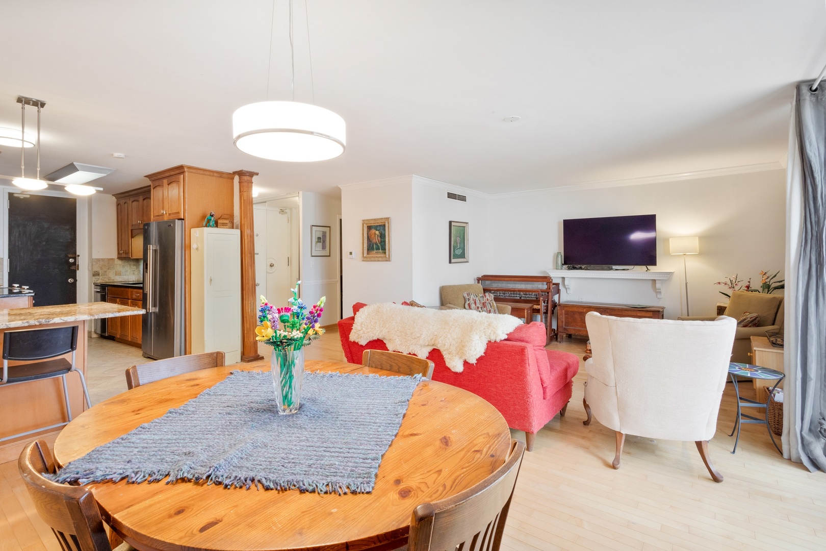 5901 N Sheridan Road #2K, Chicago, IL