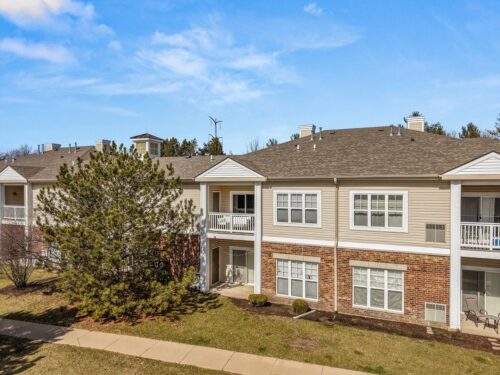 620 Pineridge Drive #620, Oswego, IL