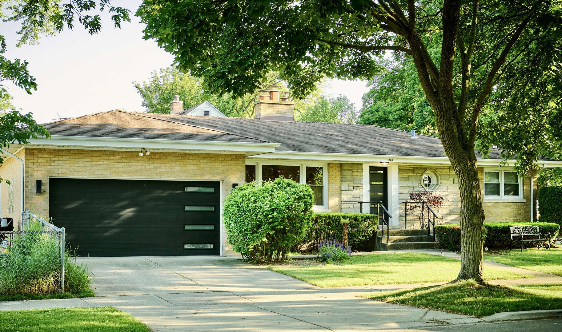 4555 Cleveland Street, Skokie, IL