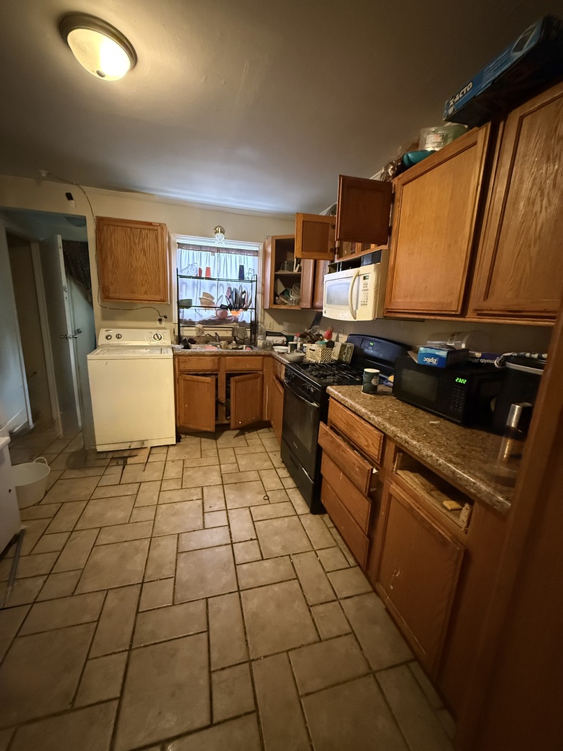 374 Sauk Trail, Park Forest, IL